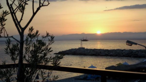 Moireas Apartments, Avia